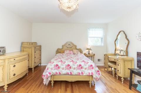 16 Palmer Dr, Wayne, NJ 07470 photo 11