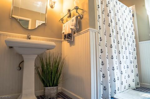 101 Robins Ct, Hackettstown, NJ 07840 photo 15