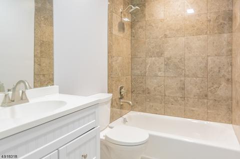 902 Madaline Dr, Avenel, NJ 07001 photo 24