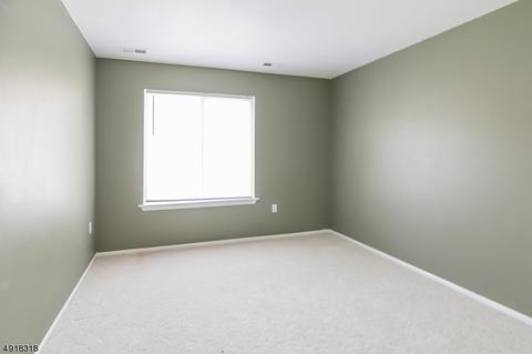 902 Madaline Dr, Avenel, NJ 07001 photo 16