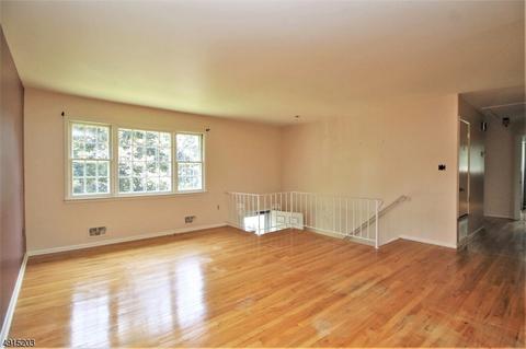 4 Bartles Ln, Flemington, NJ 08822 photo 5