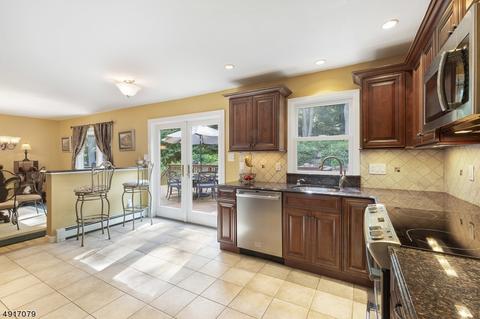 16 Colby Dr, Byram Township, NJ 07821 photo 10