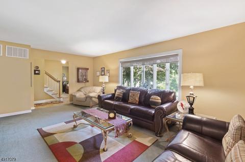 16 Colby Dr, Byram Township, NJ 07821 photo 3