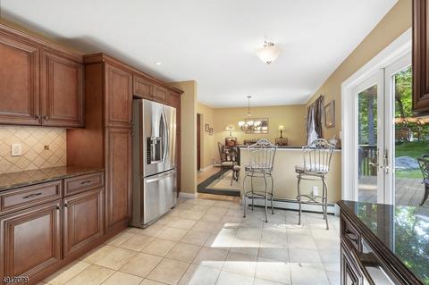 16 Colby Dr, Byram Township, NJ 07821 photo 9