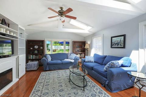 17 W Main St, Mendham, NJ 07945 photo 13