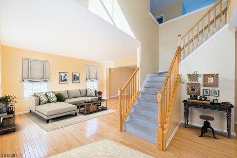 57 Saxton Dr, Hackettstown, NJ 07840 photo 3