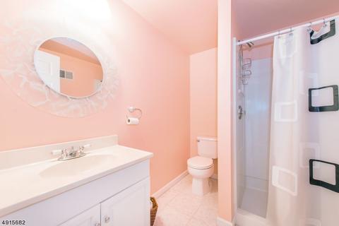 57 Saxton Dr, Hackettstown, NJ 07840 photo 22