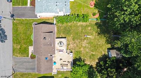 18 Ashwood Ln, Wayne, NJ 07470 photo 17
