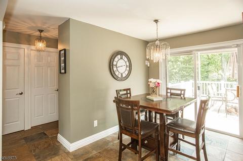 18 Ashwood Ln, Wayne, NJ 07470 photo 5