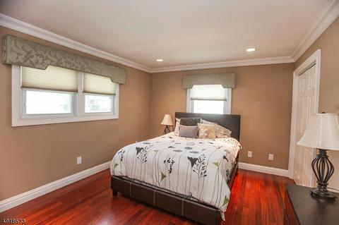 18 Ashwood Ln, Wayne, NJ 07470 photo 8