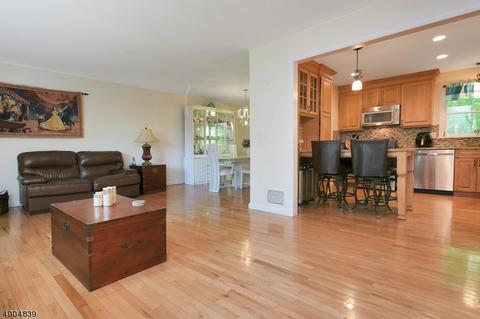 300 Indian Rd, Wayne, NJ 07470 photo 8