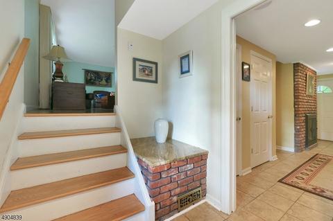 300 Indian Rd, Wayne, NJ 07470 photo 4