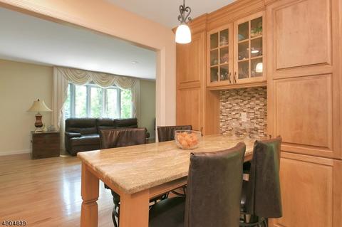 300 Indian Rd, Wayne, NJ 07470 photo 5