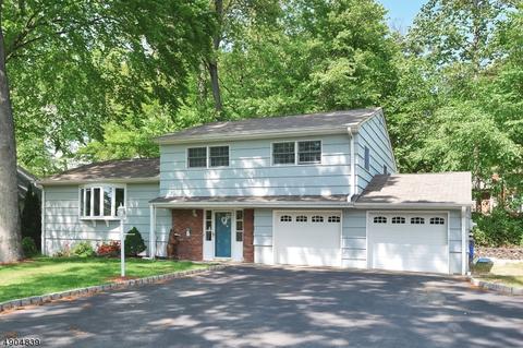300 Indian Rd, Wayne, NJ 07470 photo 2