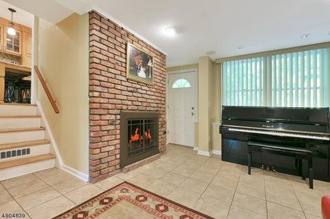 300 Indian Rd, Wayne, NJ 07470 photo 14