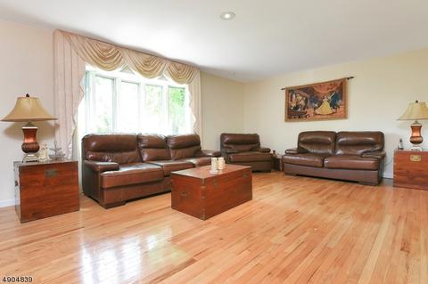 300 Indian Rd, Wayne, NJ 07470 photo 9