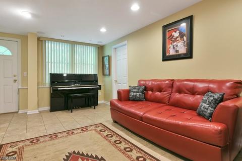 300 Indian Rd, Wayne, NJ 07470 photo 15