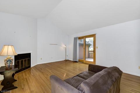 31 Valley View Dr, Bernards, NJ 07920 photo 4