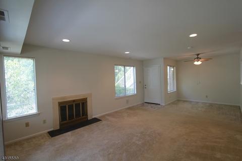 1 Ray Ct, Bedminster, NJ 07921 photo 4