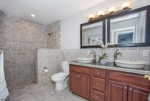 29 Almadera Dr, Wayne, NJ 07470 photo 16