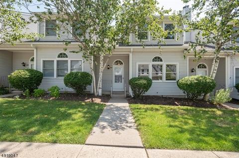 334 Carnegie Ct, Hackettstown, NJ 07840 photo 1