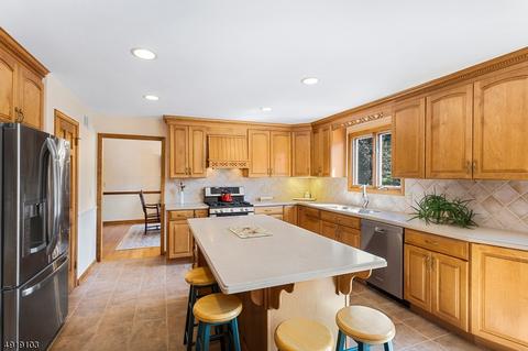 72 Rustic Trl, Flemington, NJ 08822 photo 5