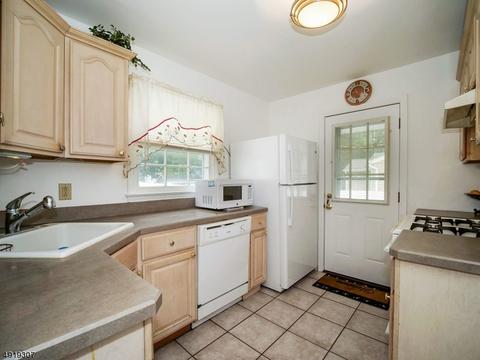 180 Willow Ave Ext, North Plainfield, NJ 07063 photo 9