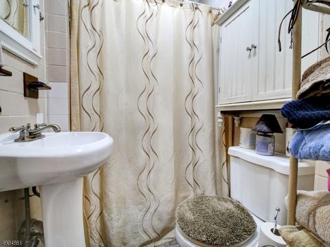 513 Post Ave, Lyndhurst, NJ 07071 photo 5