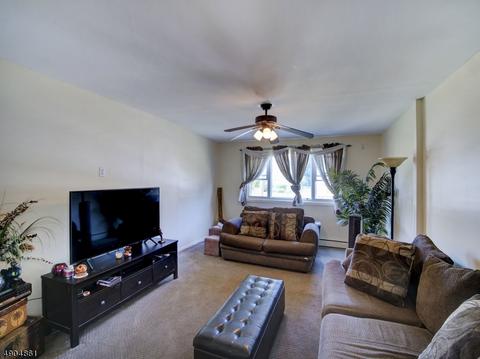513 Post Ave, Lyndhurst, NJ 07071 photo 2