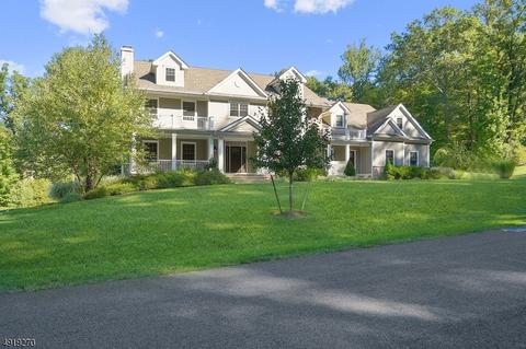 10 Waterfall Dr, Mendham, NJ 07945 photo 1