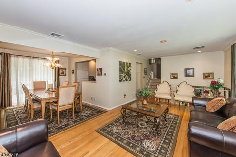 28 Berry Dr, Wayne, NJ 07470 photo 5