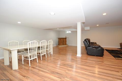 2 Cambridge Pl, Wayne, NJ 07470 photo 14