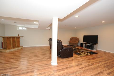 2 Cambridge Pl, Wayne, NJ 07470 photo 18