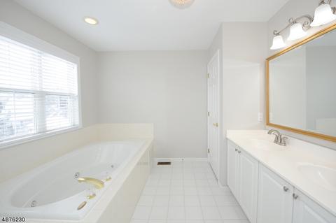 2 Cambridge Pl, Wayne, NJ 07470 photo 15