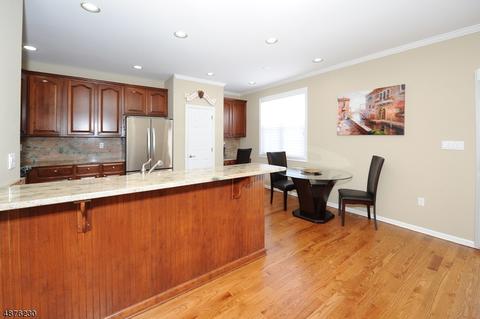 2 Cambridge Pl, Wayne, NJ 07470 photo 8