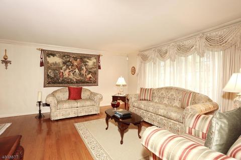17 Pineview Dr, Waldwick, NJ 07463 photo 15
