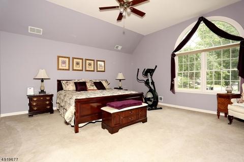 17 Pineview Dr, Waldwick, NJ 07463 photo 16