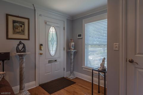 22 Maple Ave, Waldwick, NJ 07463 photo 3