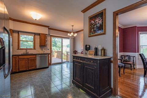 22 Maple Ave, Waldwick, NJ 07463 photo 10