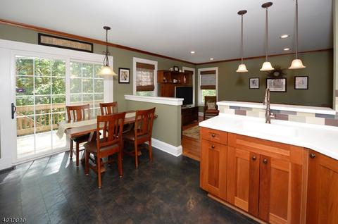 167 Warbler Dr, Wayne, NJ 07470 photo 5