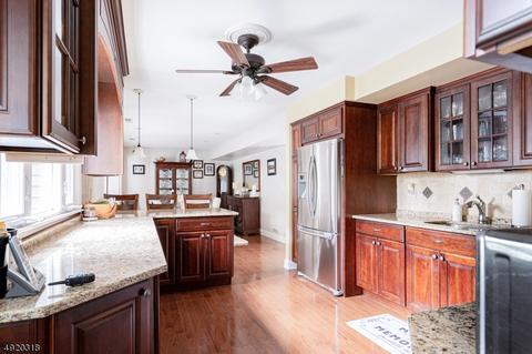 66 Braemar Dr, Wayne, NJ 07470 photo 8