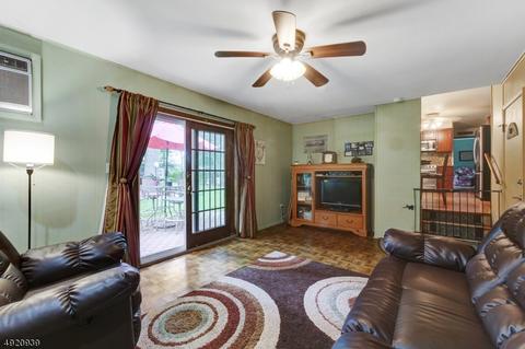 2 Whitegate Rd, Roxbury Twp., NJ 07876 photo 9