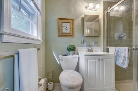 2 Whitegate Rd, Roxbury Twp., NJ 07876 photo 12