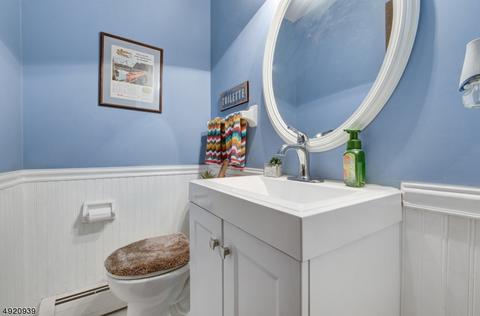 2 Whitegate Rd, Roxbury Twp., NJ 07876 photo 16