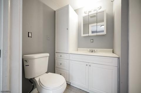 33 E Grand St, Hampton, NJ 08827 photo 9