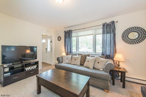 14 E Logan Rd, Randolph, NJ 07869 photo 3