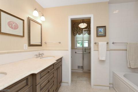 59 Gloucester Rd, Summit, NJ 07901 photo 15