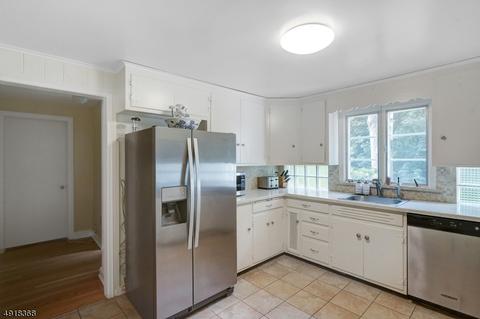 71 Blackburn Pl, Summit, NJ 07901 photo 9