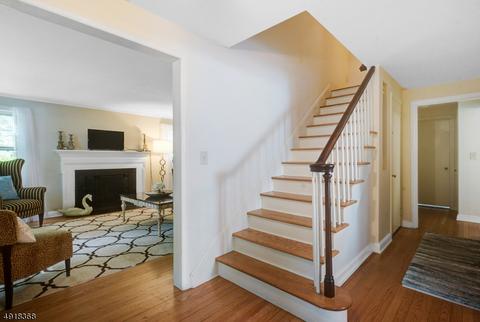 71 Blackburn Pl, Summit, NJ 07901 photo 2