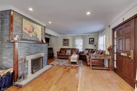 60 High St, Wayne, NJ 07470 photo 5